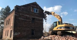 Демонтаж кирпичного дома Новороссийск, цена от 2942 руб.