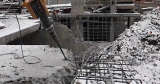 Демонтаж монолитного перекрытия в Новороссийске - Профессиональная разборка от 826 руб.