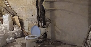 Демонтаж сантехкабины в панельном доме - цена от 1033 рублей | Сварной-Нвр